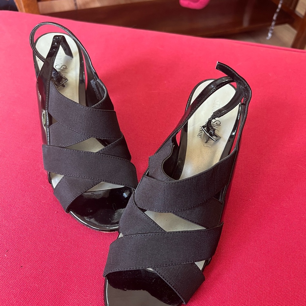 Studio Works Black Elastic Crossover Slingback Heels